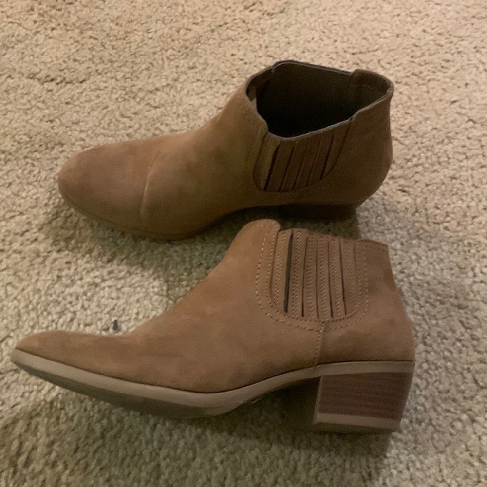 American eagle ankle booties